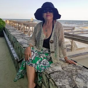 Meet your Posher, Graciela